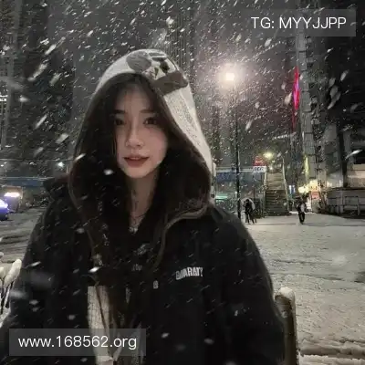 滑璇鸣